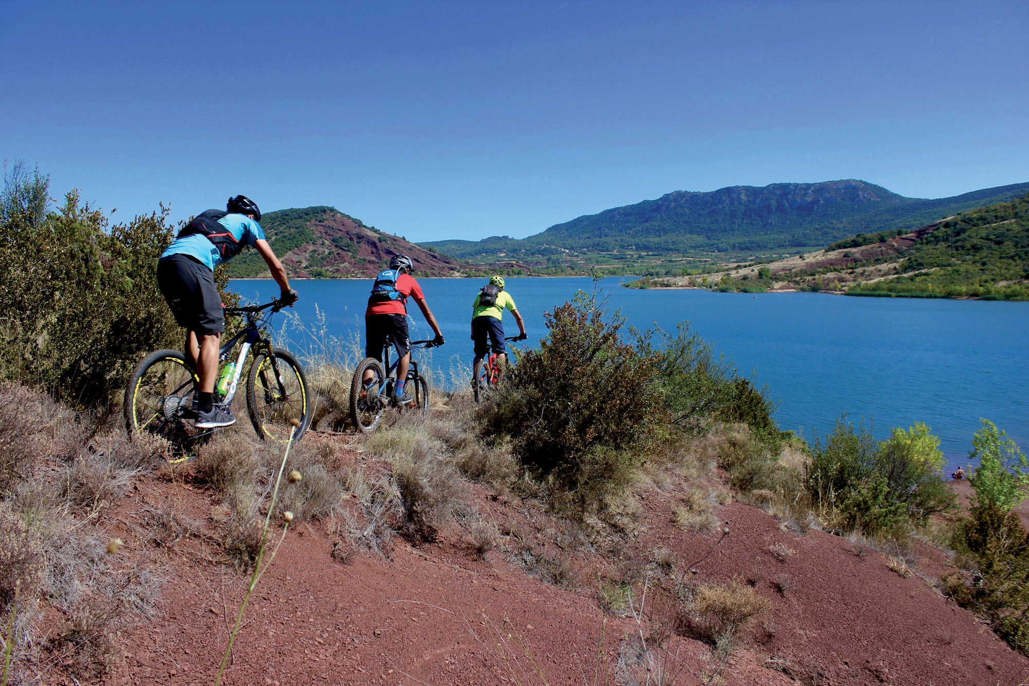 Le tour du Lac du Salagou